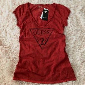 SOLD Guess Tee